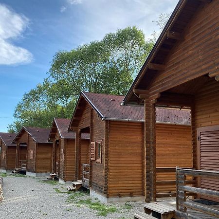 Gyopar Wooden Houses Izvoare  Buitenkant foto
